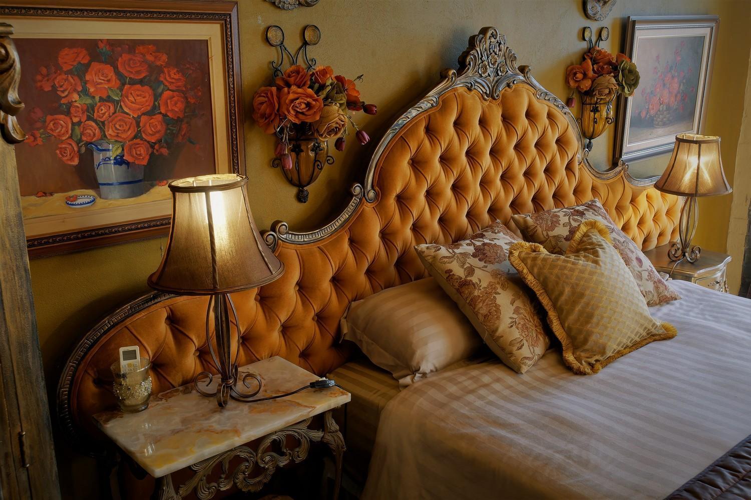 Готель Bygracealone Manor Outeniekwa Екстер'єр фото